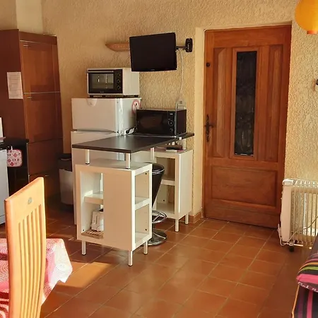 Holiday home Les Du Mas Des Cigales *
