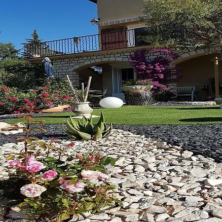 Les Du Mas Des Cigales Сasa de vacaciones *