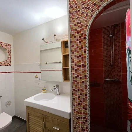 Les Du Mas Des Cigales Holiday home *