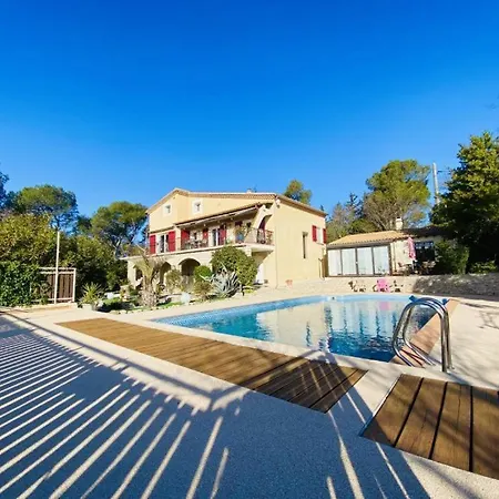 Les Du Mas Des Cigales Сasa de vacaciones Nimes