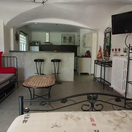 Les Du Mas Des Cigales * Nîmes