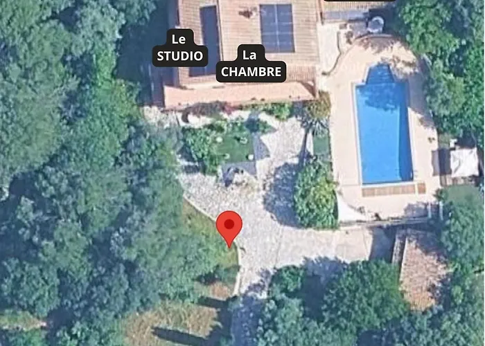 Les Du Mas Des Cigales Сasa de vacaciones Nimes